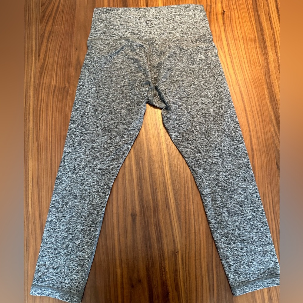 Aritzia | Size: M | Heather grey legging